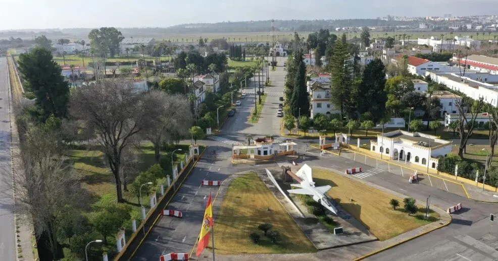  Acuartelamiento a&eacute;reo de Tablada | MJF 