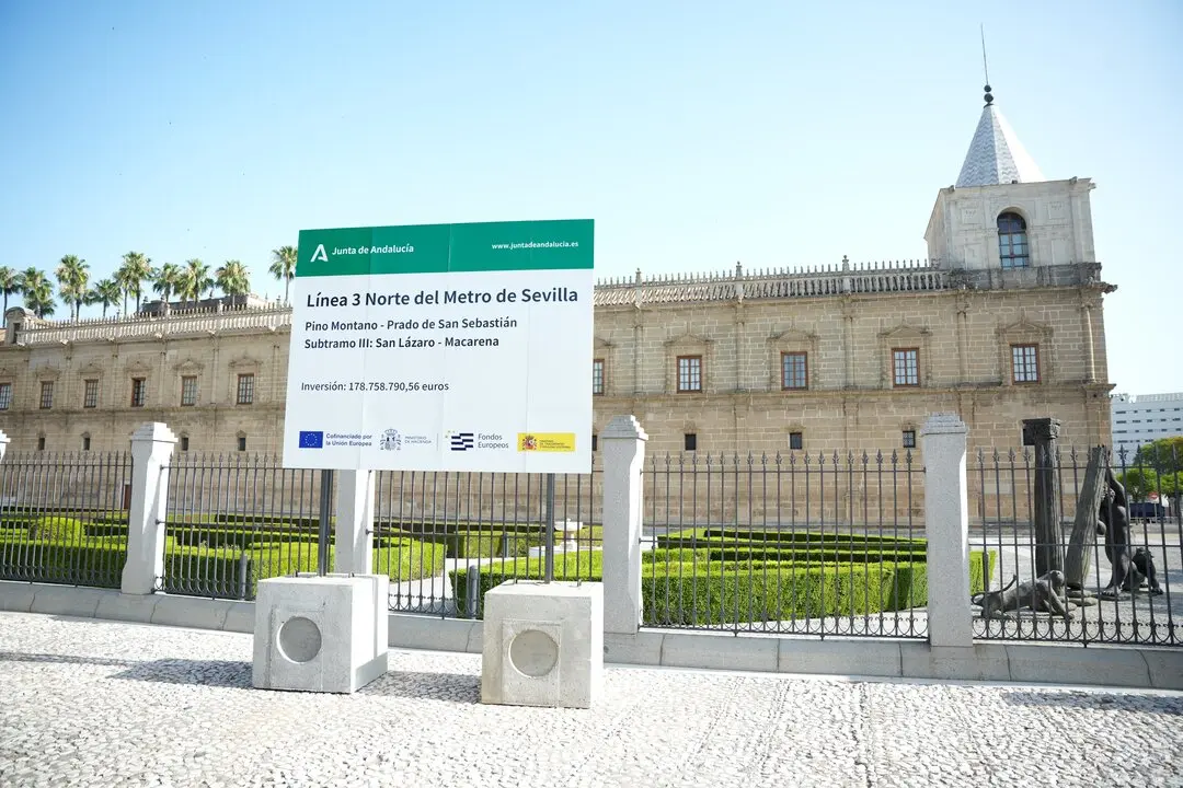  Cartel anunciador de las obras | Joaqu&iacute;n Corchero / Europa Press 