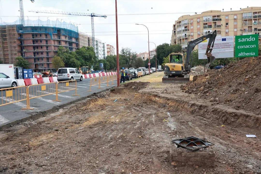  Sevilla en obra por el sistema tranviario, en imagen de archivo. | EP. 