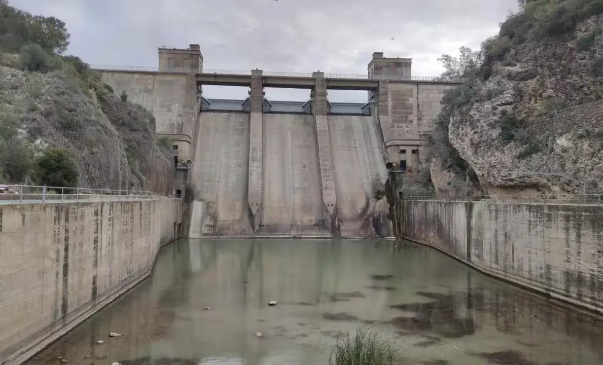En la imagen, la presa del pantano de Bornos. |  Mac&iacute;as