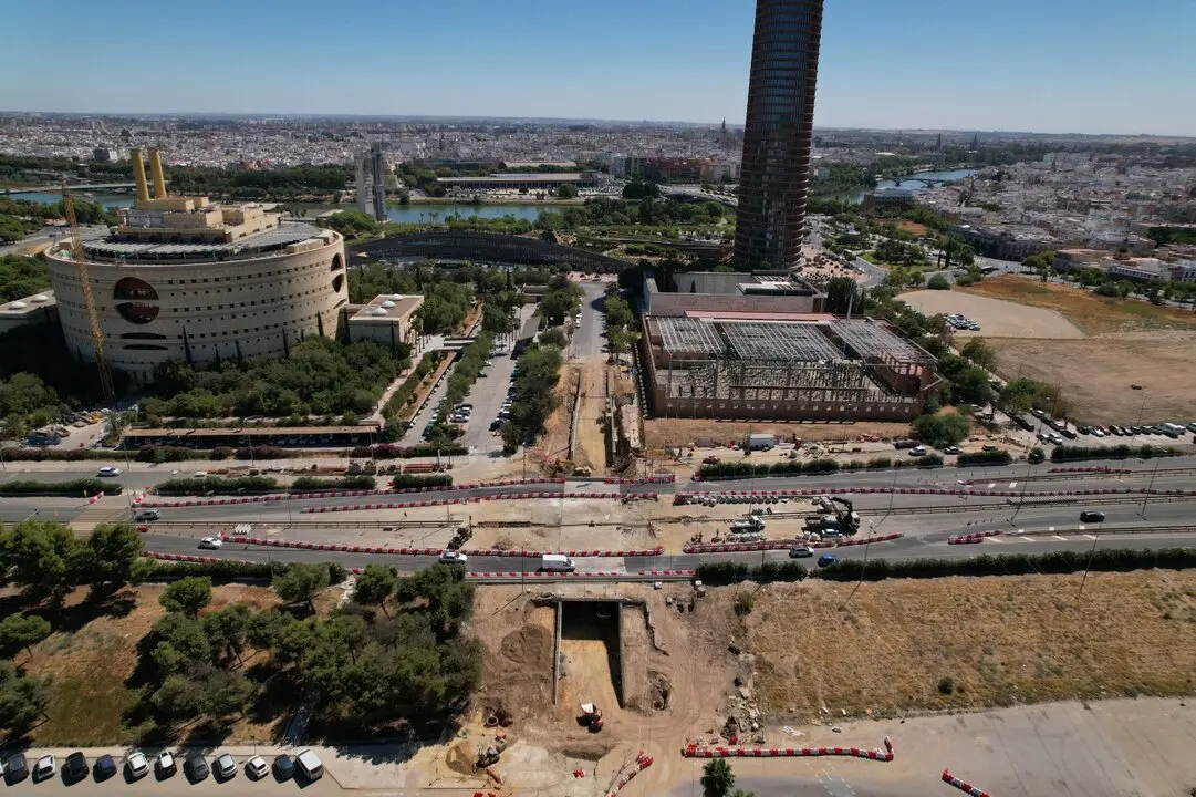  Las obras del BUS-VAO por la avenida Carlos III. | JUNTA 