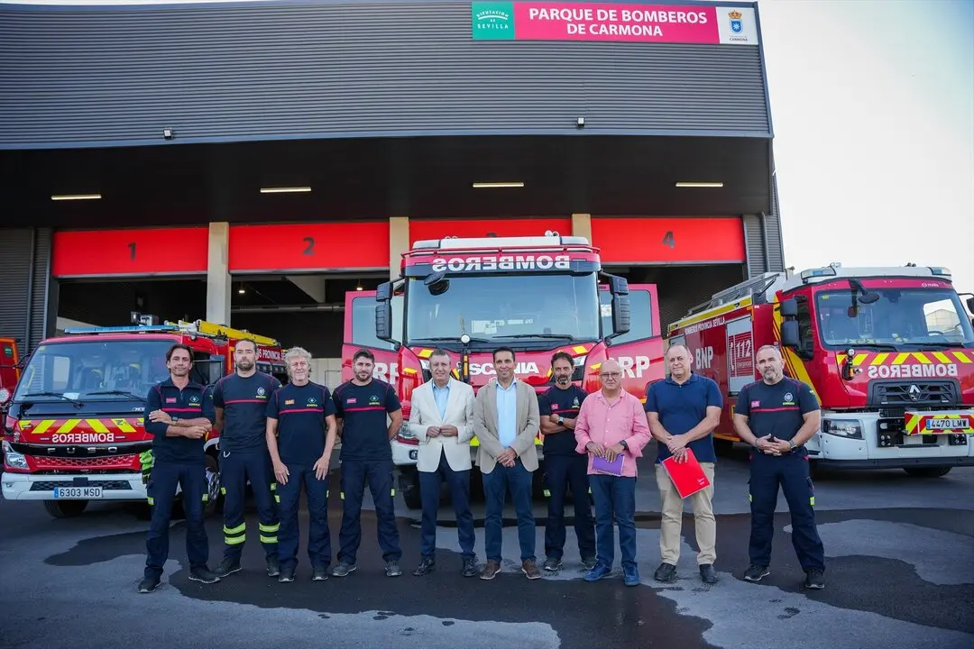  Visita del presidente de la Diputaci&oacute;n al Parque de Bomberos de Carmona |&nbsp;DIPUTACI&Oacute;N DE SEVILLA 