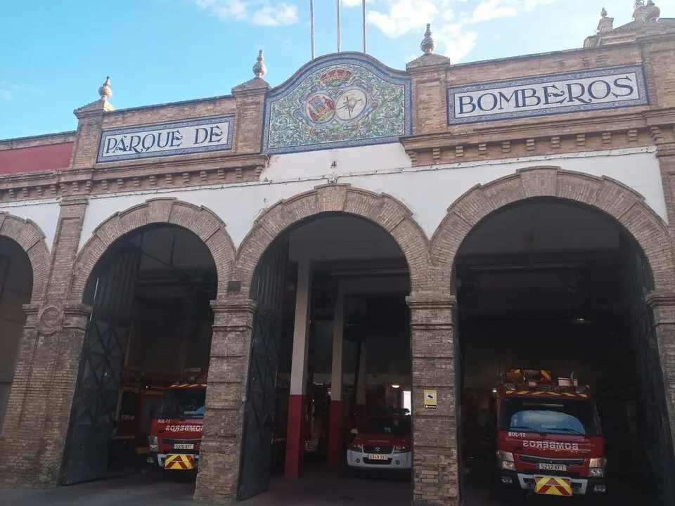  Fachada del parque de bomberos de San Bernardo. | ayto 