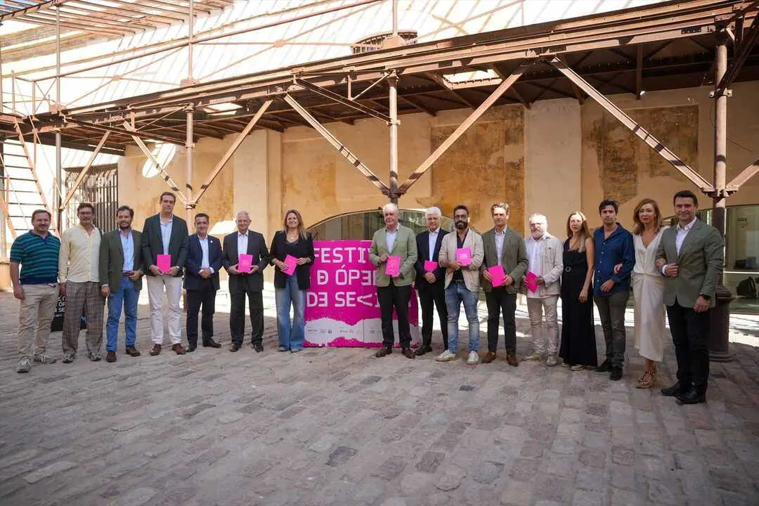 El alcalde de Sevilla, Jos&eacute; Luis Sanz, hace balance del I Festival de &Oacute;pera de Sevilla. | AYUNTAMIENTO 
