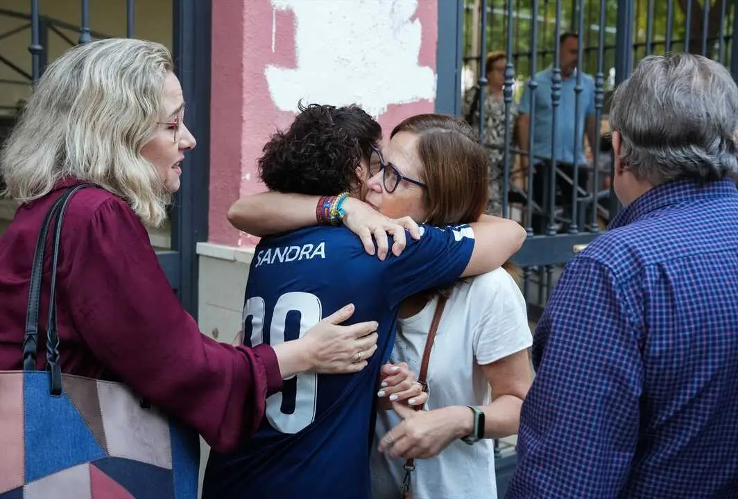  La madre de la menor v&iacute;ctima de acoso escolar en la concentraci&oacute;n celebrada | E.P. 