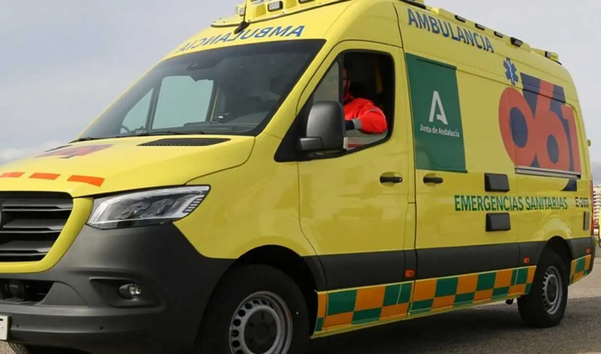  Una ambulancia del servicio de emergencias sanitarias 061. | EP. 