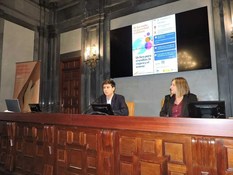  El diputado provincial de Sevilla, Casimiro Fern&aacute;ndez, en la jornada 'La Juventud a Debate' |&nbsp;DIPUTACI&Oacute;N DE SEVILLA 