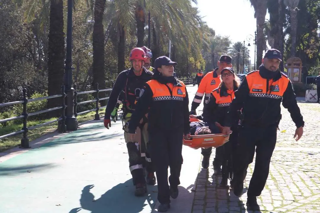  Voluntarios de Protecci&oacute;n Civil participan en un simulacro de b&uacute;squeda de persona desaparecida en la ribera del Guadalquivir, en el t&eacute;rmino municipal de San Juan | AYTO SAN JUAN 