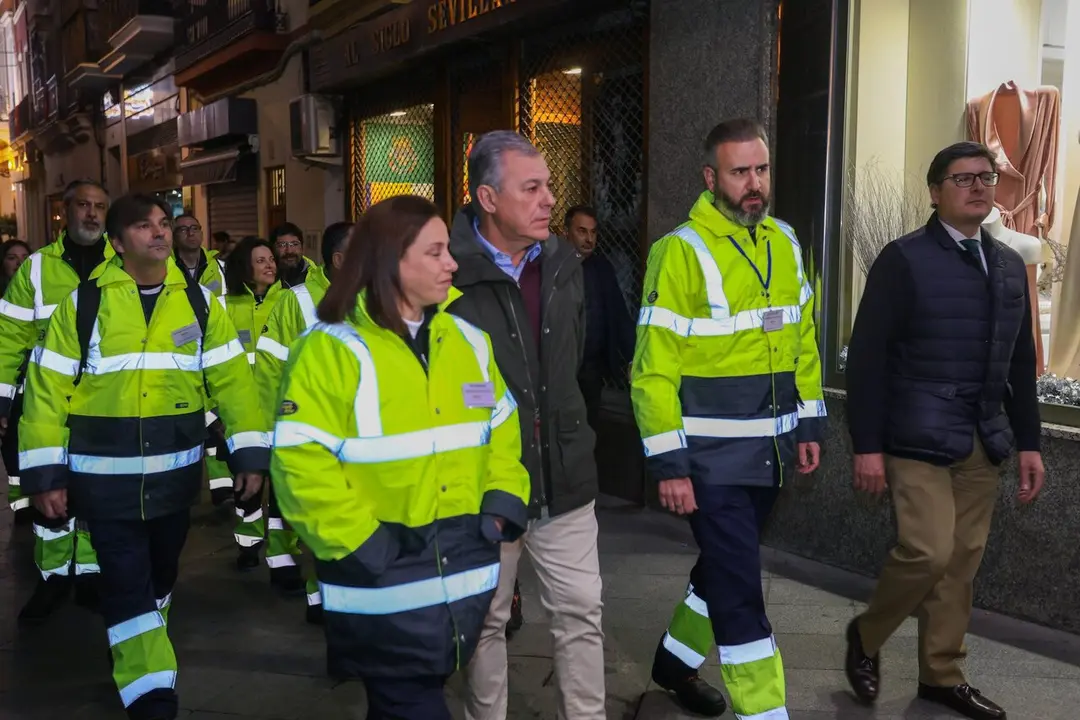  Maril&oacute; Montalvo y Jos&eacute; Mar&iacute;a Roncero junto al alcalde. | AYUNTAMIENTO 