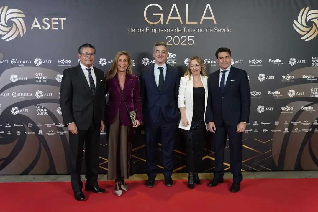  El vicepresidente de Prodetur, Rodrigo Rodr&iacute;guez Hans, en la Gala de las Empresas de Turismo de Sevilla 2025, organizada por la Asociaci&oacute;n Sevillana de Empresas Tur&iacute;sticas (ASET) |&nbsp;DIPUTACI&Oacute;N DE SEVILLA 
