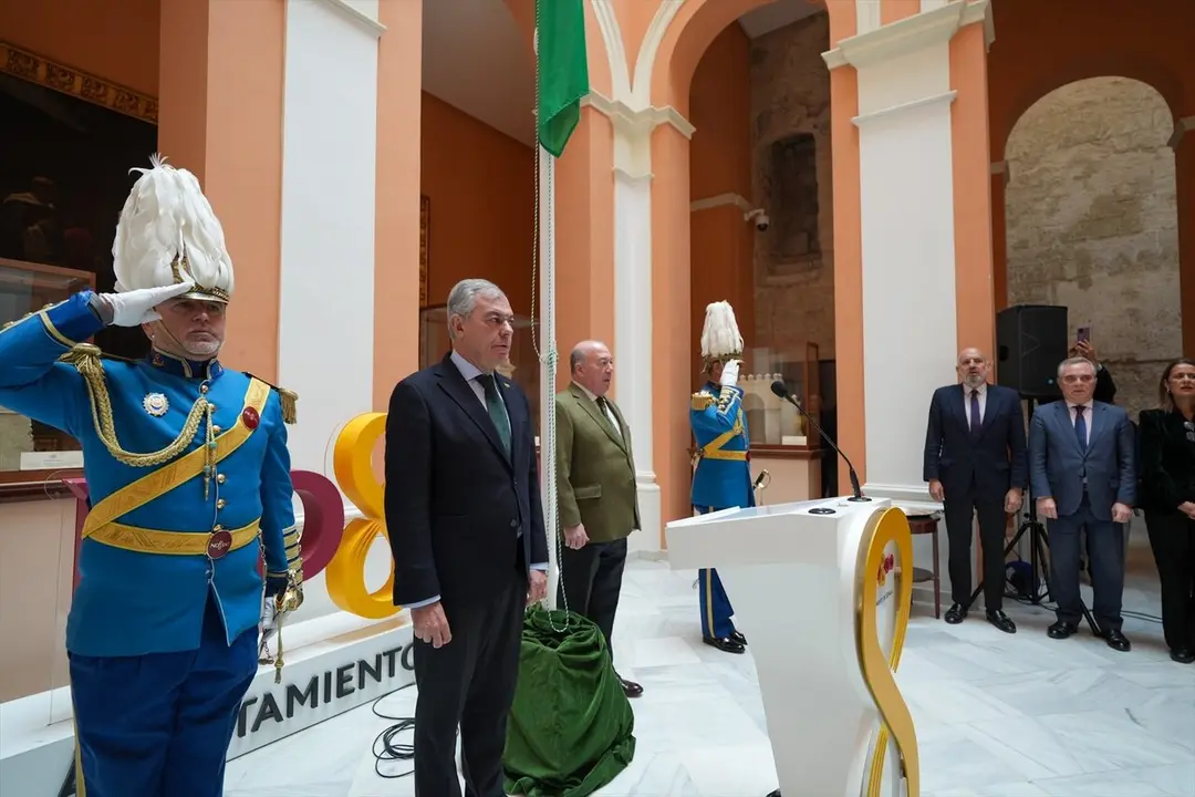  El alcalde de Sevilla, Jos&eacute; Luis Sanz, en el acto oficial por el D&iacute;a de la Bandera de Andaluc&iacute;a en el Ayuntamiento |&nbsp;AYUNTAMIENTO DE SEVILLA 