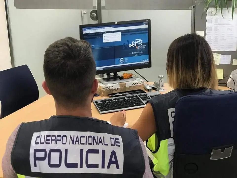 Investigaci&oacute;n de ciberdelitos. | CNP