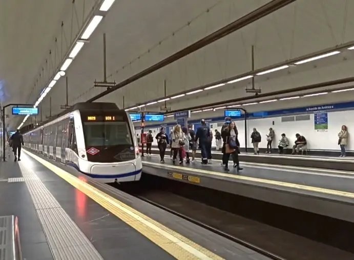  Un and&eacute;n del Metro de Madrid. | ep 