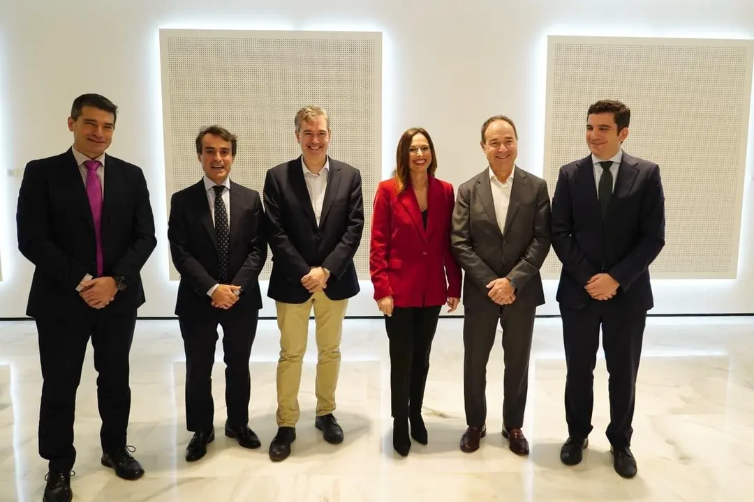  Firma de la adjudicaci&oacute;n del contrato con CAF para la fabricaci&oacute;n de cinco nuevos trenes del Metro de Sevilla |&nbsp;JUNTA DE ANDALUC&Iacute;A 