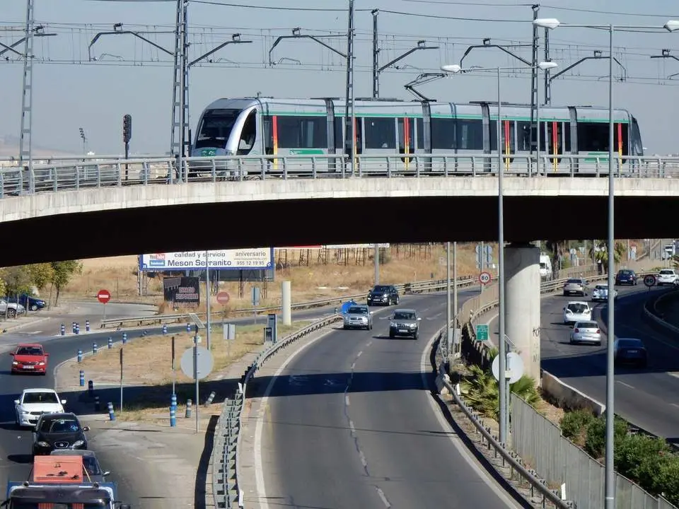  L&iacute;nea 1 del Metro de Sevilla.  - Archivo 