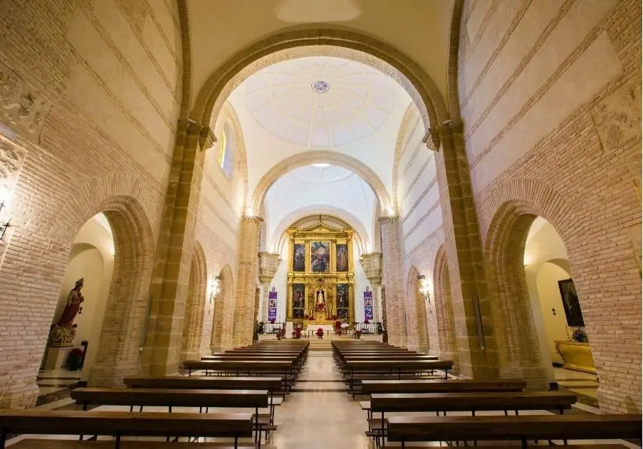  Iglesia de santa Isabel, anterior templo jesuita construido en la &eacute;poca de Carlos V | Marchena Secreta 