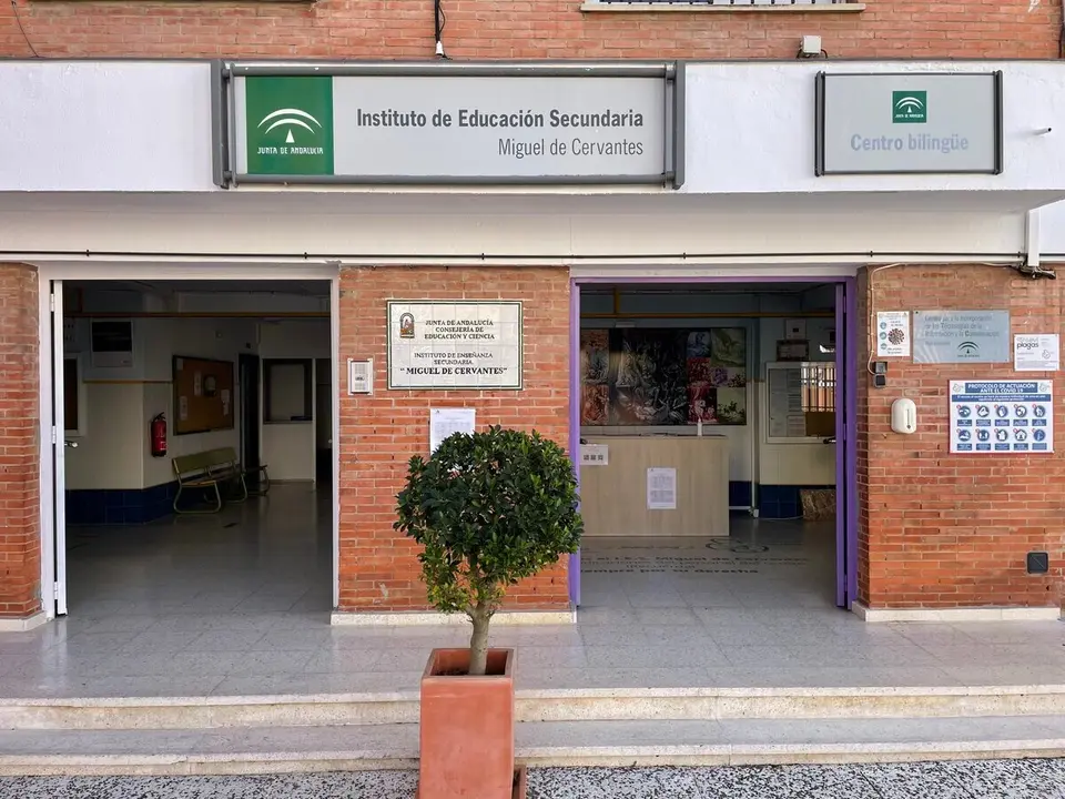  El IES Miguel de Cervantes de Sevilla. | IES 