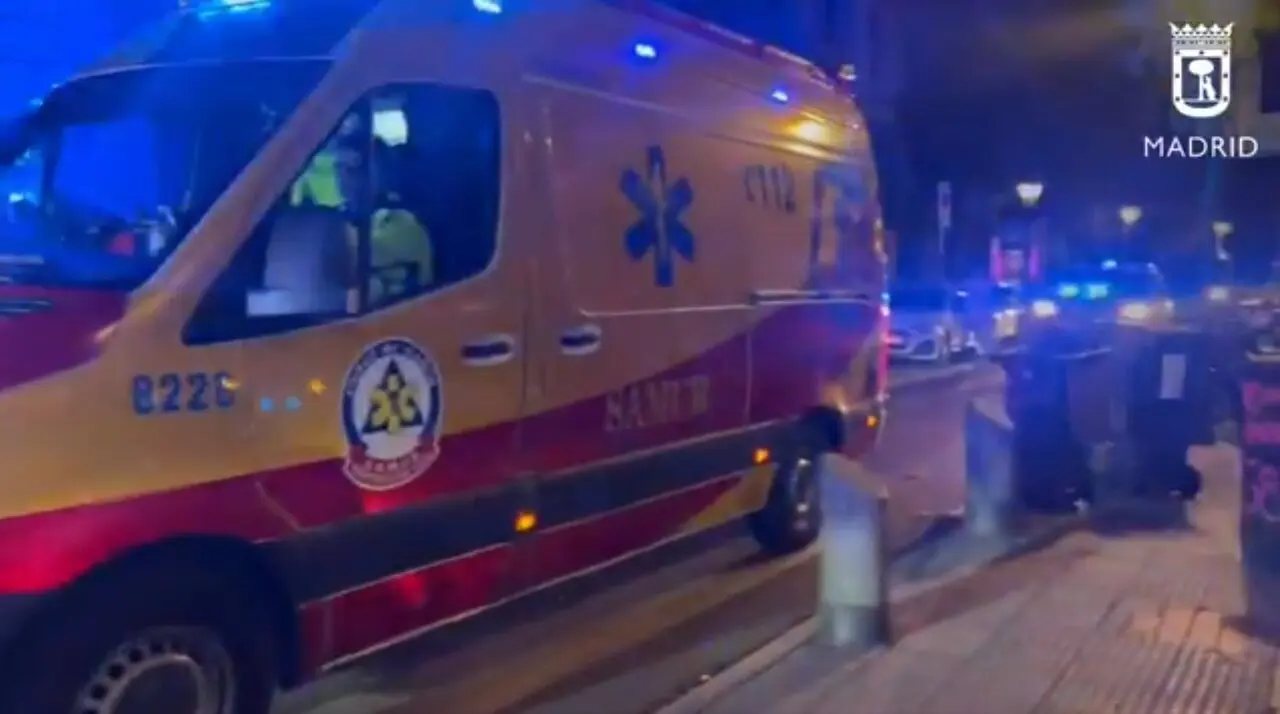  Una ambulancia de Samur Protecci&oacute;n Civil. | Europa Press. 