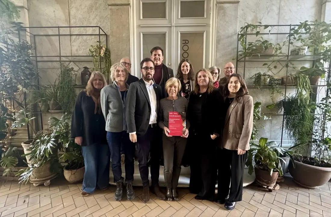  Foto de familia de la acci&oacute;n promocional de Sevilla en Copenhague, con la delegada de Turismo y Cultura en el centro, para consolidar el crecimiento del mercado dan&eacute;s | AYTO DE SEVILLA 