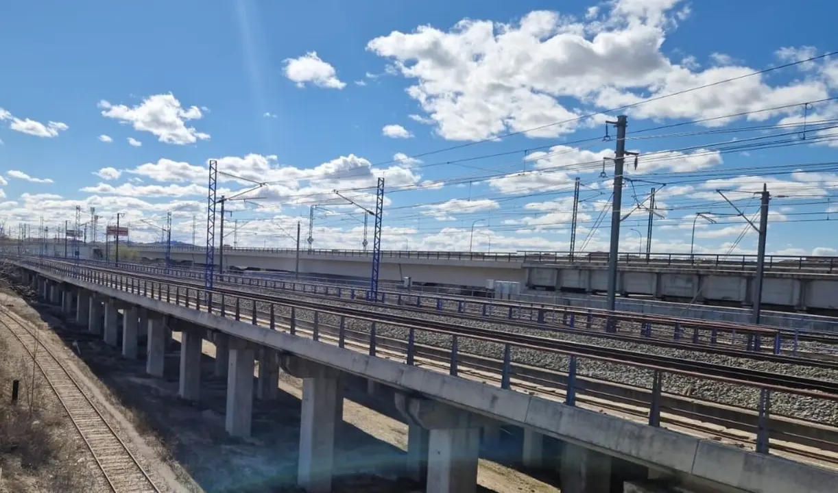  Viaducto de Adif en la l&iacute;nea Madrid-Sevilla, como imagen de recurso. | ADIF 