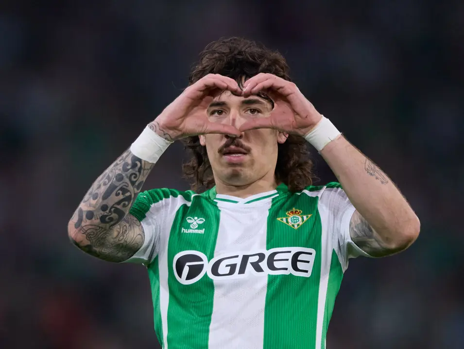  H&eacute;ctor Beller&iacute;n celebra su gol ante el Celta de Vigo. | RBB 