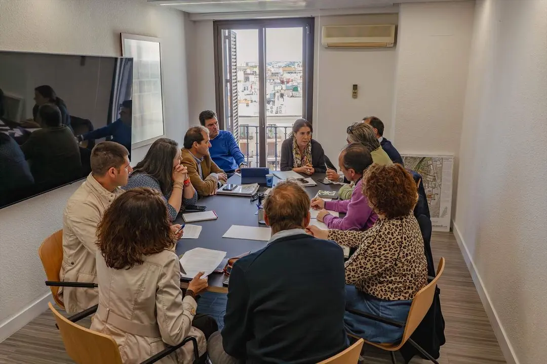  Reuni&oacute;n de Sevilla Activa con responsables de municipios gestores de VPO para abordar las leyes de vivienda |&nbsp;DIPUTACI&Oacute;N DE SEVILLA 