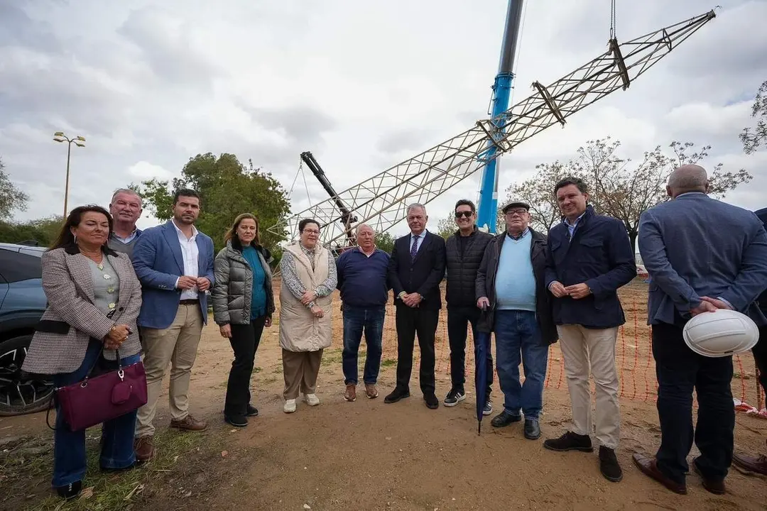  Retirada de la &uacute;ltima torre de alta tensi&oacute;n junto al Parque de Miraflores en Sevilla |&nbsp;AYTO DE SEVILLA 