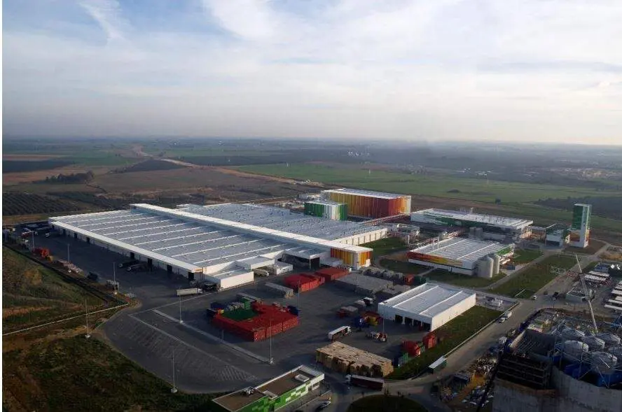  Vista a&eacute;rea de la factor&iacute;a Heineken Espa&ntilde;a en Sevilla. | Archivo 