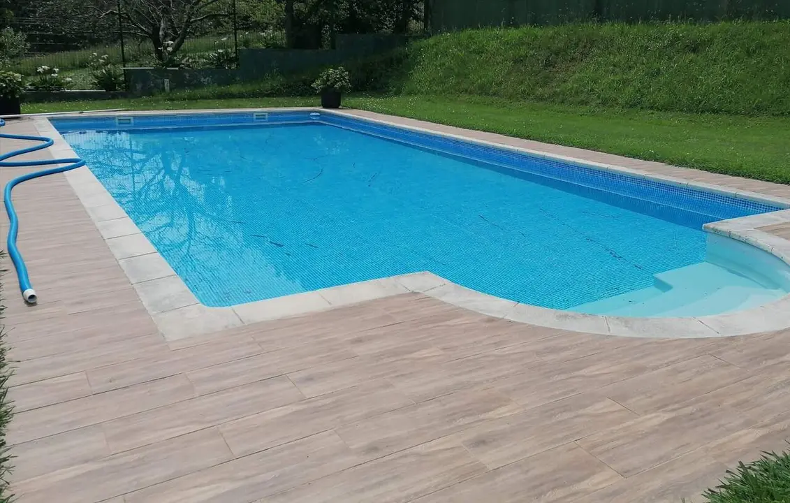  Una piscina en una vivienda. | Archivo 