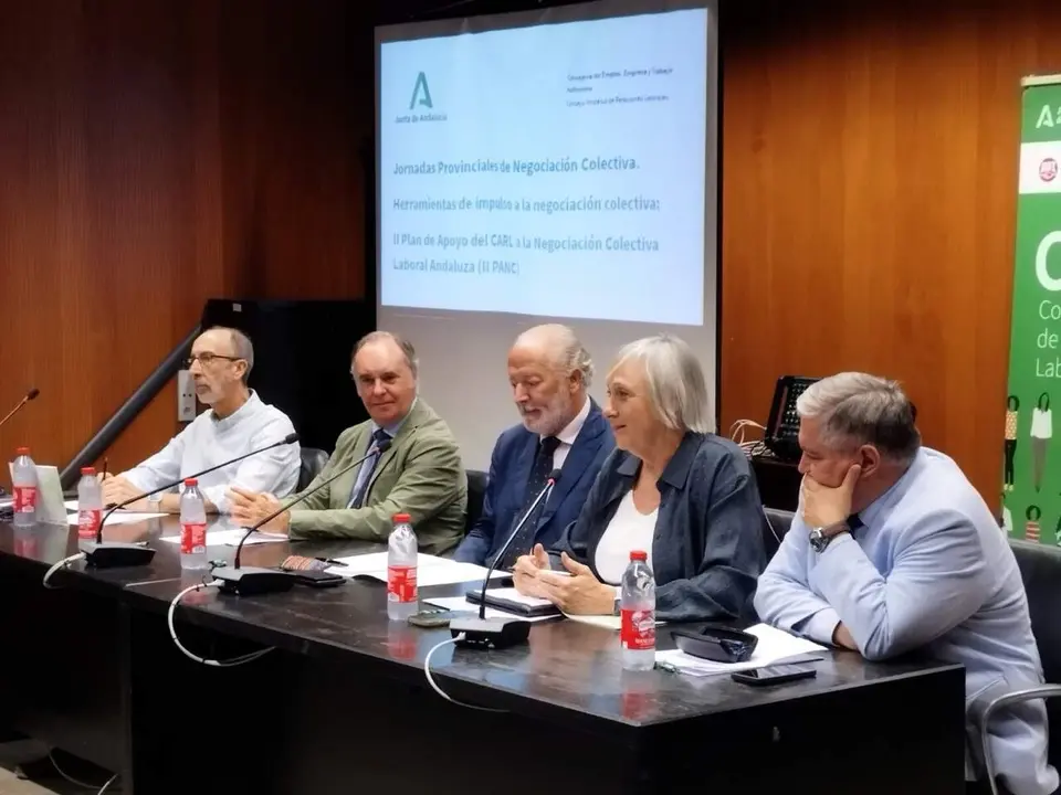  Ponentes en la Jornadas Provinciales de Negociaci&oacute;n Colectiva organizadas por el Consejo Andaluz de Relaciones Laborales 