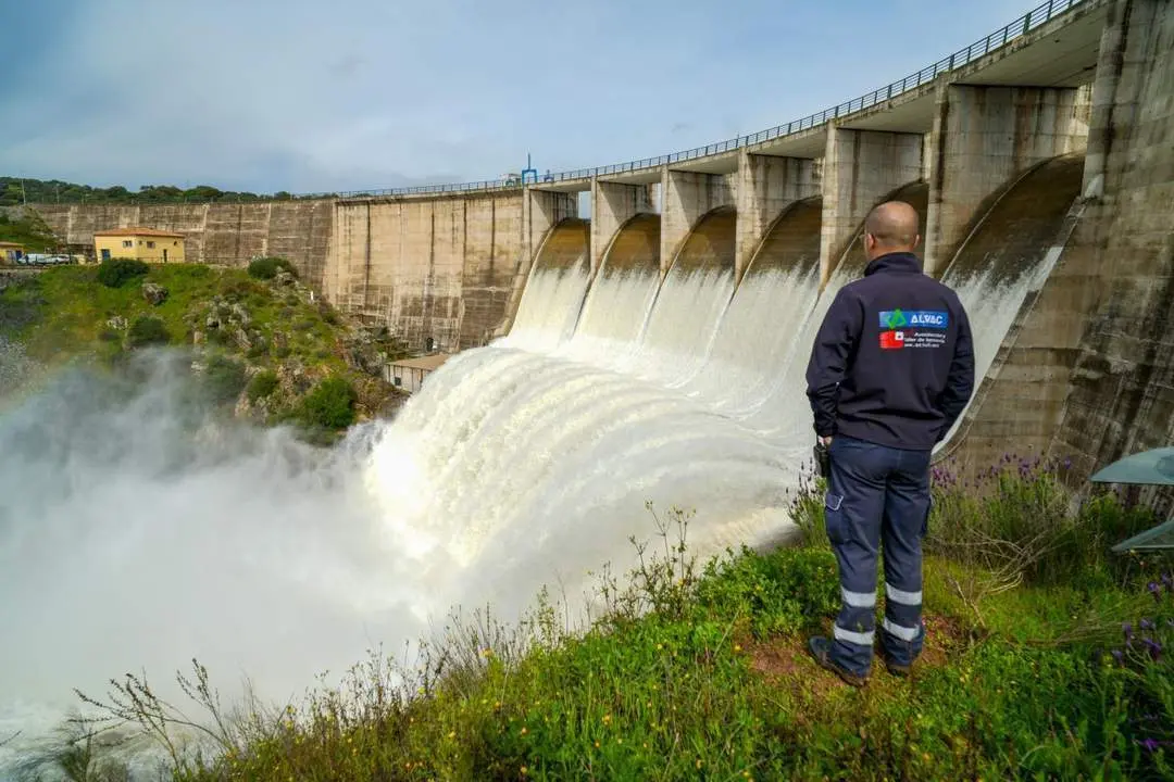  Melonares desembalsando agua en pleno tren de borrascas. | Archivo 