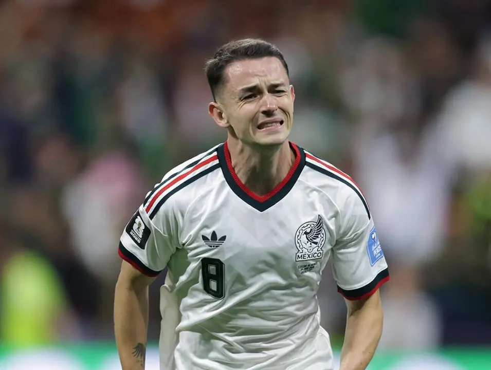  &Aacute;lvaro Fidalgo celebra su gol en el partido entre M&eacute;xico y Chequia. | MX 