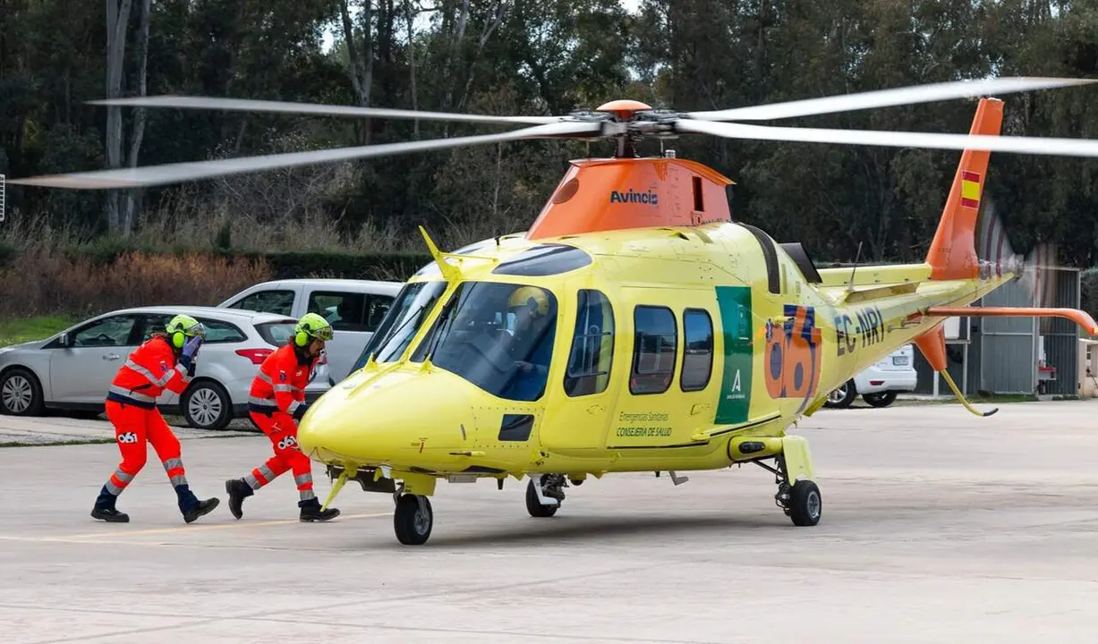  Helic&oacute;ptero sanitario de 061. | Emergencias 