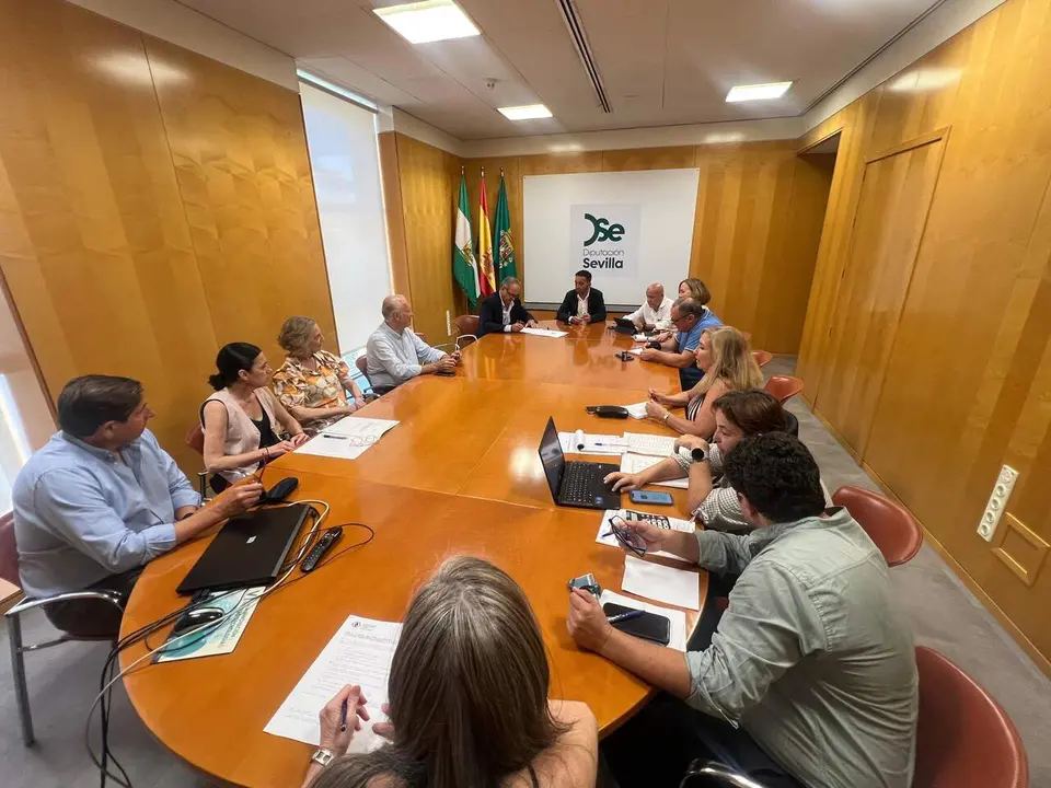  Reuni&oacute;n entre el Consorcio de Prevenci&oacute;n, Extinci&oacute;n de Incendios y Salvamento de la Provincia de Sevilla y el Ayuntamiento de Mor&oacute;n de la Frontera (Sevilla) | DIPUTACI&Oacute;N DE SEVILLA 
