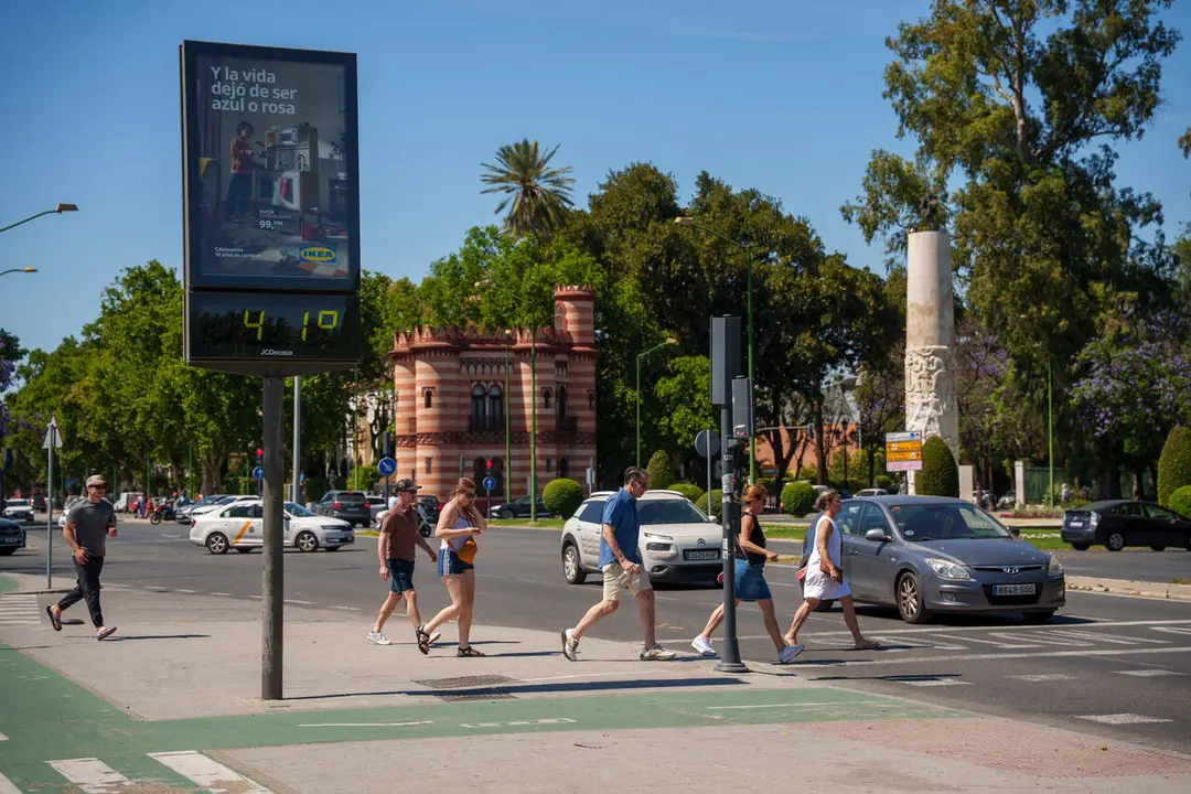  Vuelven los 40 grados a Sevilla capital y se quedar&aacute;n varios d&iacute;as. | Archivo 