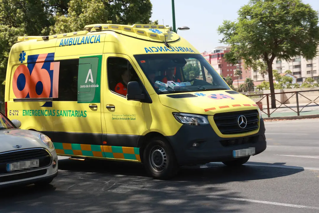  Archivo - Una ambulancia del 061. Archivo. 