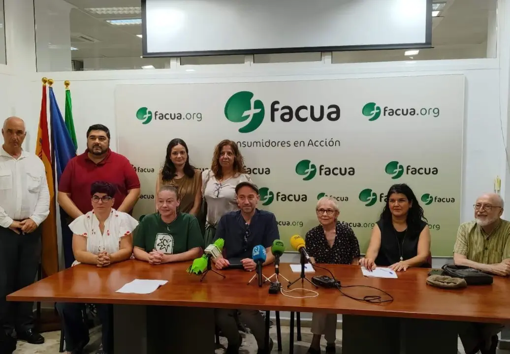  Representantes de ayuntamientos y entidades. | Facua 
