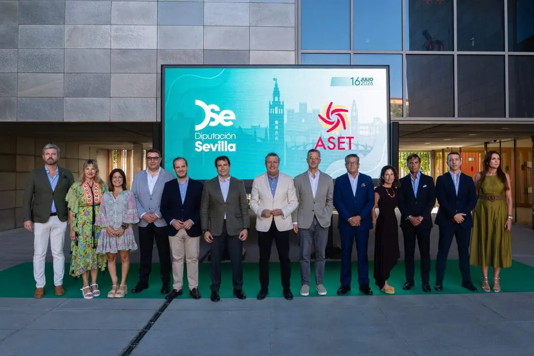  Reuni&oacute;n del presidente de la Diputaci&oacute;n de Sevilla, Javier Fern&aacute;ndez, con la Junta de Gobierno de la ASET | DIPUTACI&Oacute;N DE SEVILLA 