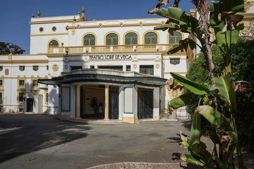  Fachada del Teatro Lope de Vega. | Archivo 
