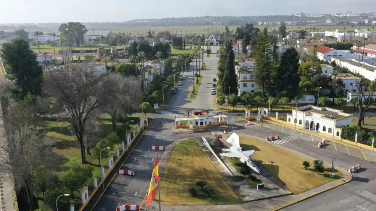  Acuartelamiento a&eacute;reo de Tablada | MJF 