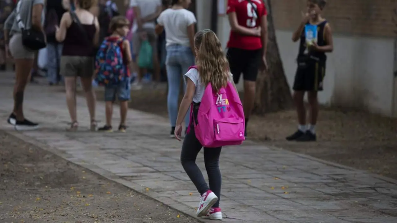  Alumnos en un colegio de Sevilla.  - EP 