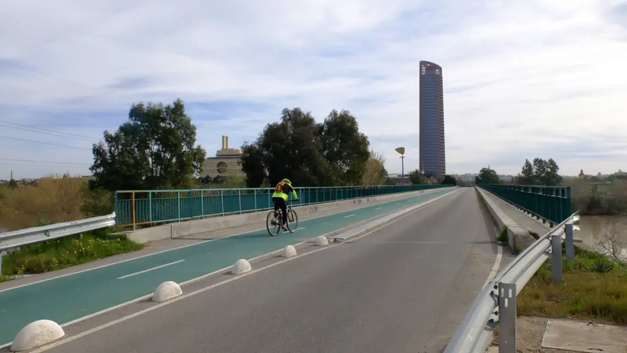 Imagen de recurso de un carril BUS-VAO. | Europa Press. 