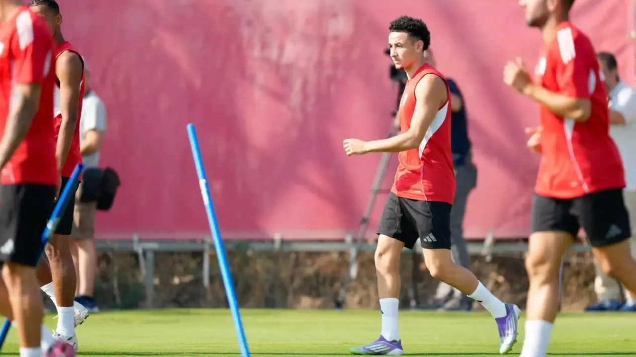  Rub&eacute;n Vargas, en el entrenamiento | Sevilla FC 