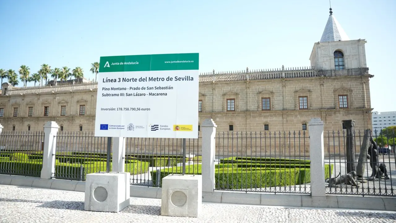  Cartel anunciador de las obras | Joaqu&iacute;n Corchero / Europa Press 