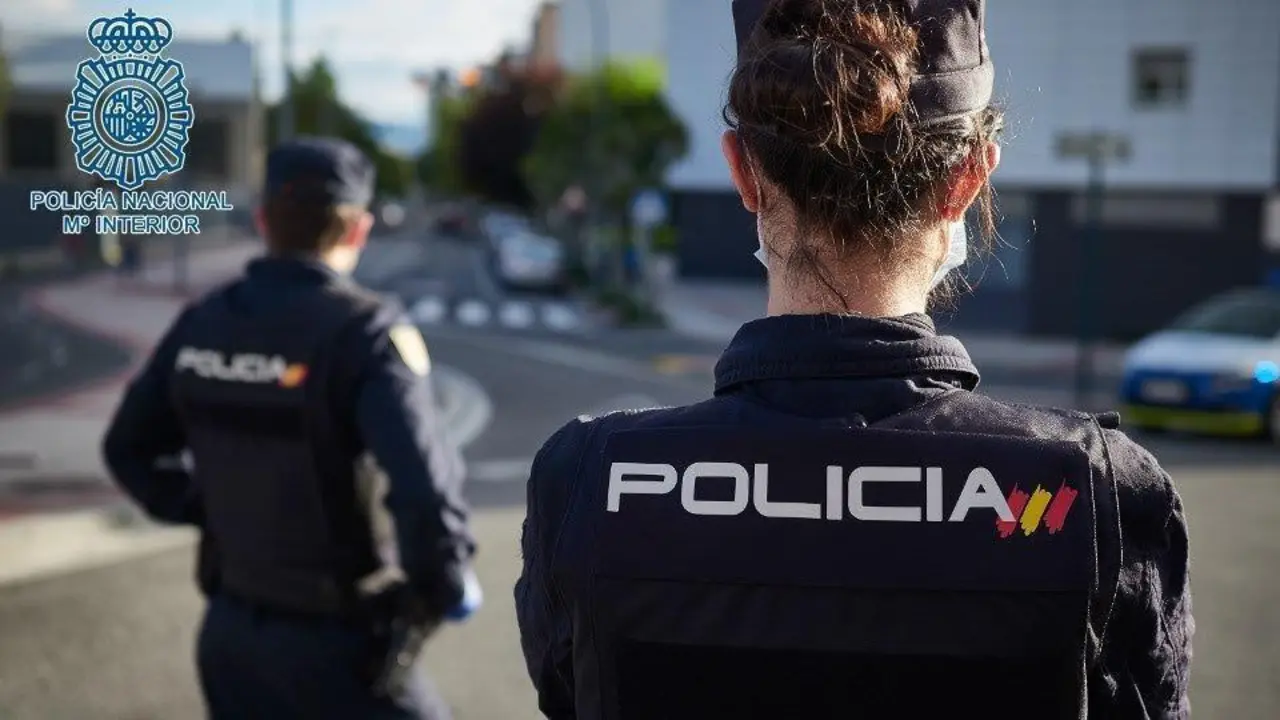  Agentes de la Polic&iacute;a Nacional. - POLICIA NACIONAL 