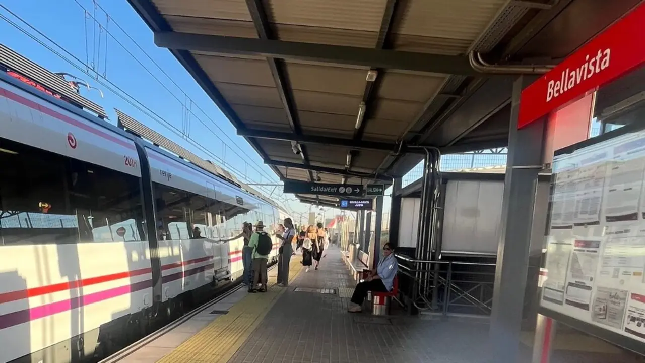  Imagen de la estaci&oacute;n de Bellavista en Sevilla | RENFE 