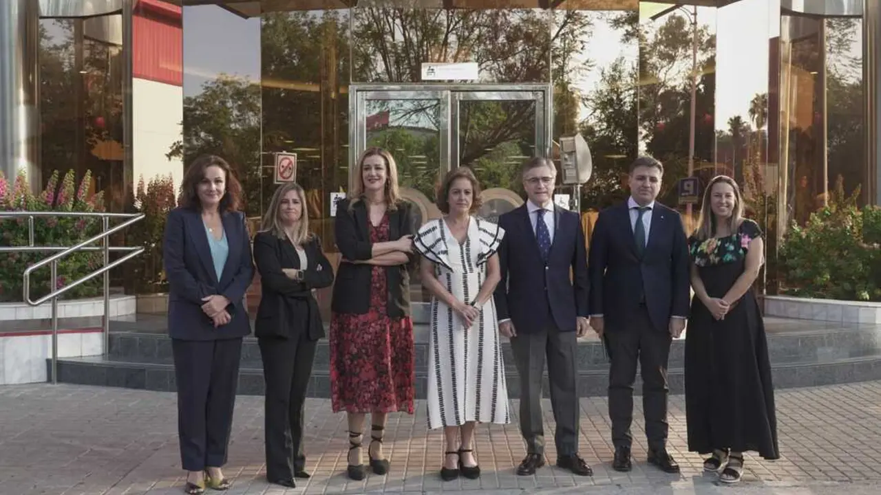  En la apertura del acto de presentaci&oacute;n del Estudio de Impacto Socioecon&oacute;mico 2024. | VIVA SEVILLA 