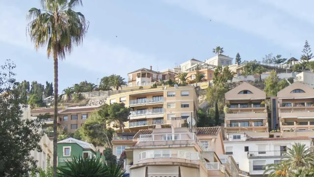 Vista del barrio Monte Sancha, en M&aacute;laga | Wikipedia