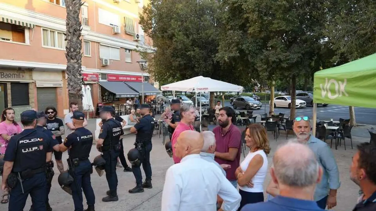  Carpa informativa de Vox | VOX SEVILLA 