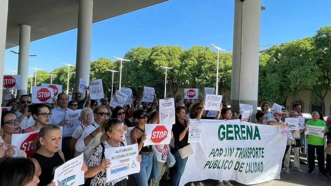  Protesta de los vecinos de Gerena.| Ayto 